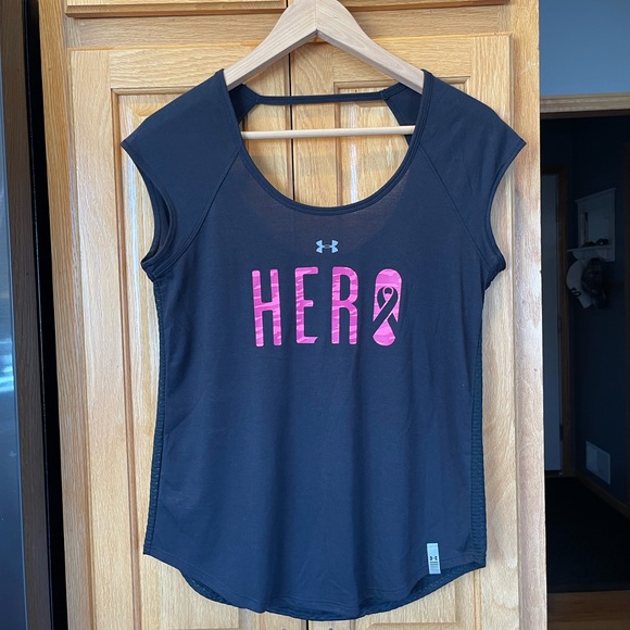 Women’s Under Armour tank top- medium - Picture 1 of 2